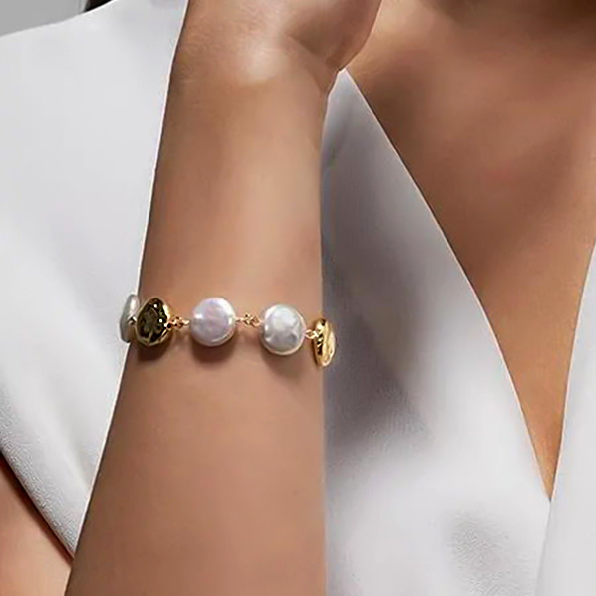 Luna Luxe Orb Bracelet