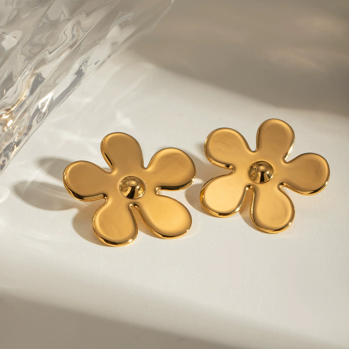 Retro Bloom Stud Earrings