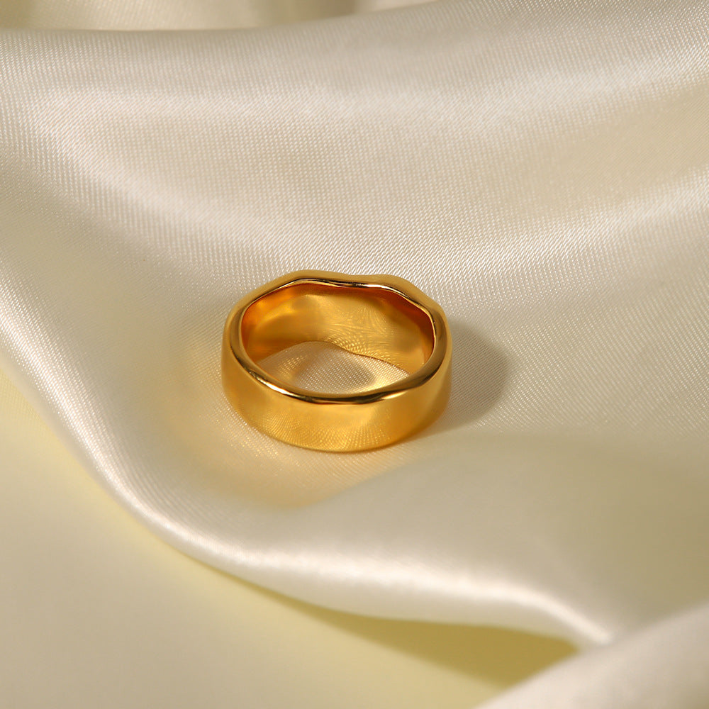 Luna Crest Pearl Ring