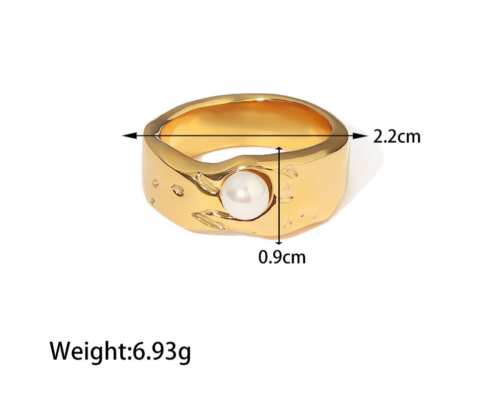 Luna Crest Pearl Ring